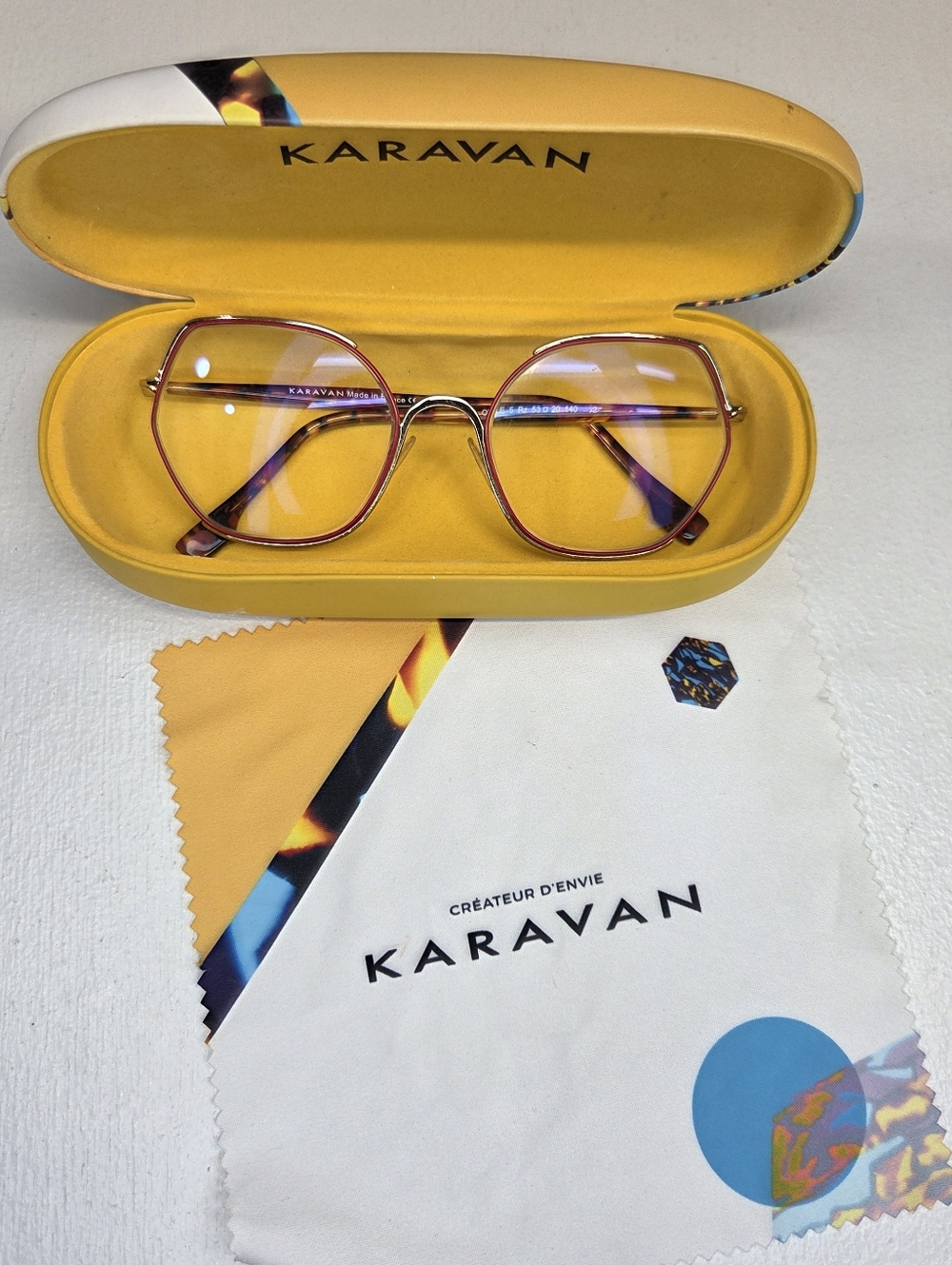 Karavan Optical Glasses, Perscription Len.